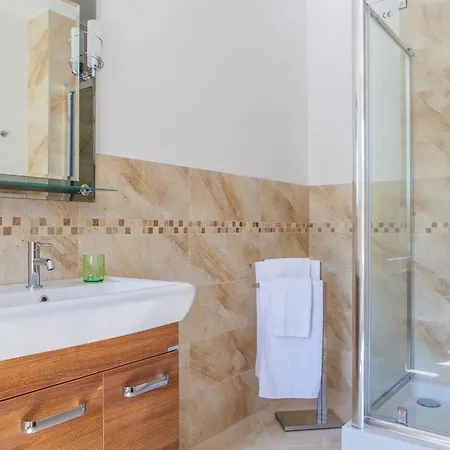 Fuer Eine Grosse Familie Oder Eine Gruppe Von Freunden By Interhome * Janowice Wielkie