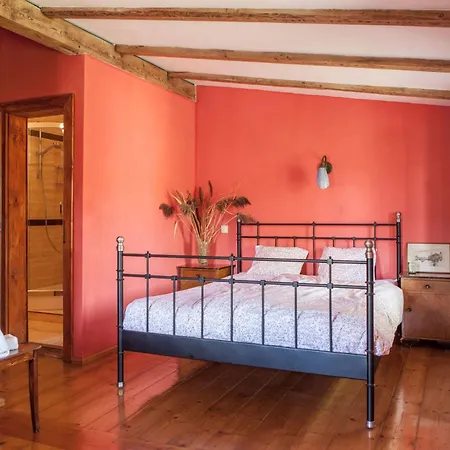 度假居 Fuer Eine Grosse Familie Oder Eine Gruppe Von Freunden By Interhome