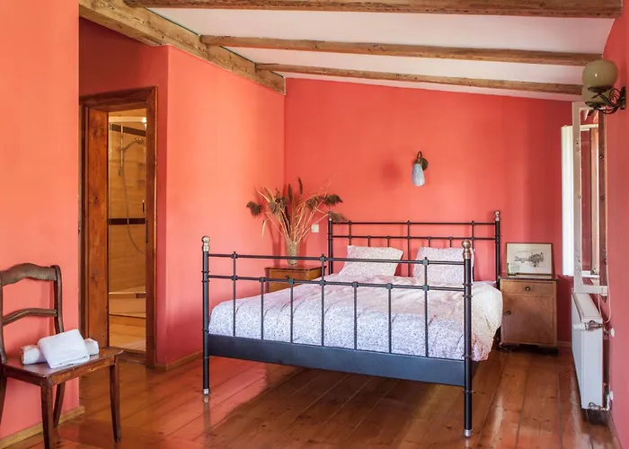 Tatil Evi Fuer Eine Grosse Familie Oder Eine Gruppe Von Freunden By Interhome