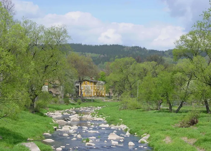 Fuer Eine Grosse Familie Oder Eine Gruppe Von Freunden By Interhome